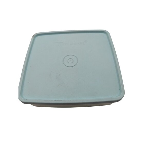 TUPPERWARE- Sandwich Keepers- green - #670-2 base, 671-38 top - Vintage - Picture 2 of 10